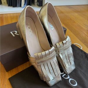 Rodo Metallic Gold Fringe Loafers